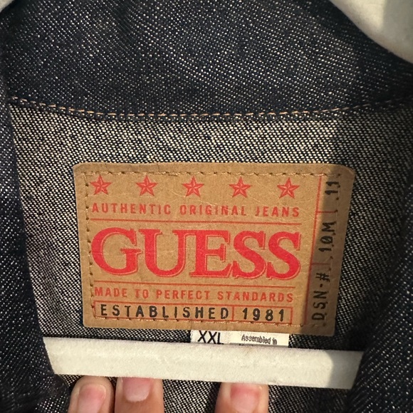 VINTAGE Guess Jean jacket - Picture 4 of 6